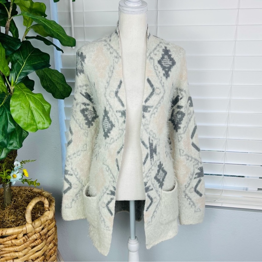 NWOT KNOX ROSE MIDI OPEN SOFT FURRY CARDIGAN